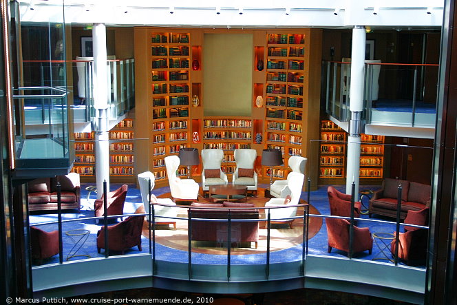 Kreuzfahrtschiff CELEBRITY ECLIPSE: The Library auf Deck 10 und Deck 11.